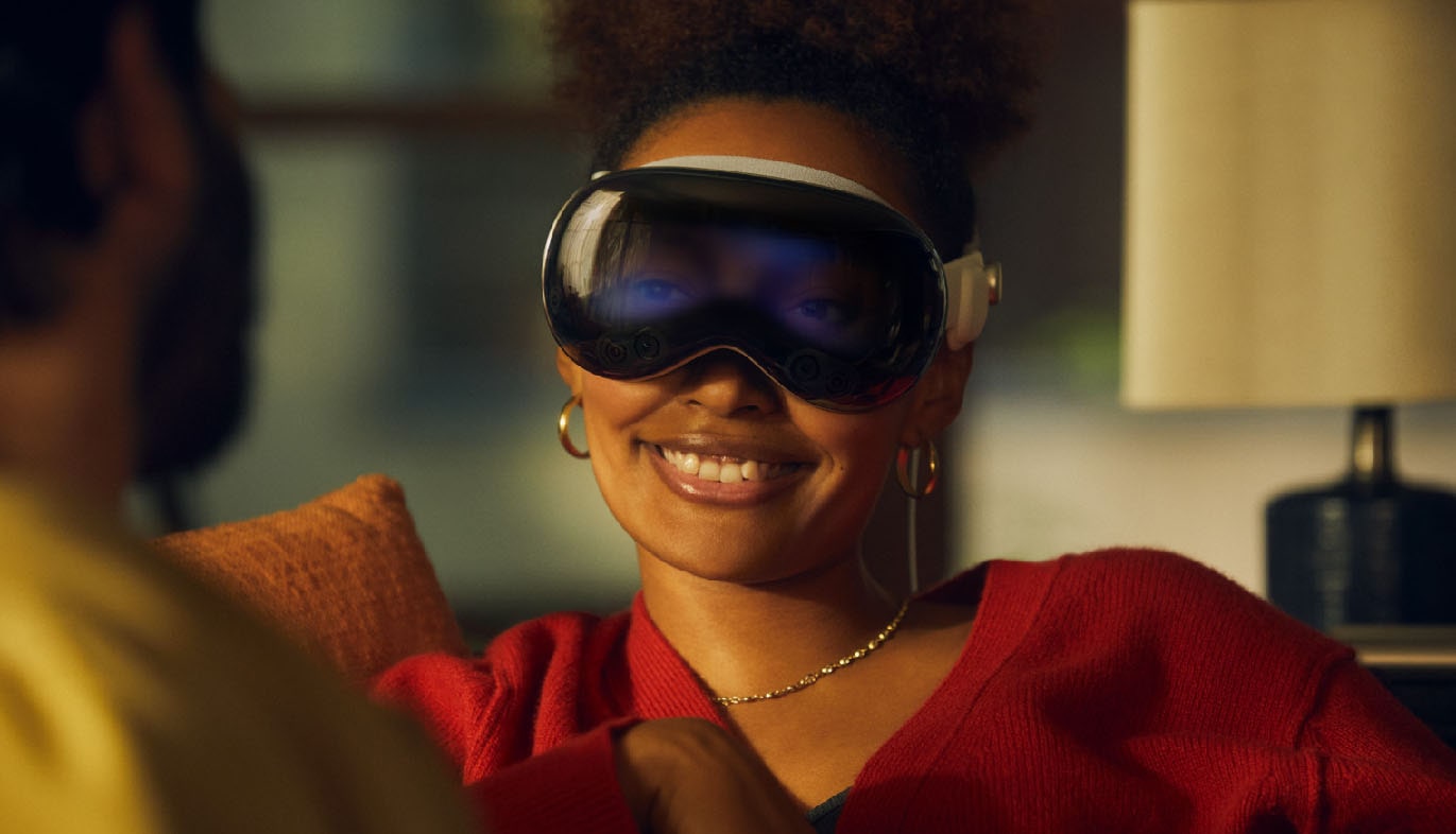 هدست واقعیت مجازی اَپل apple Vision pro /نماکم