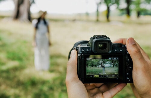 Nikon Z50 II دوربین/نماکم