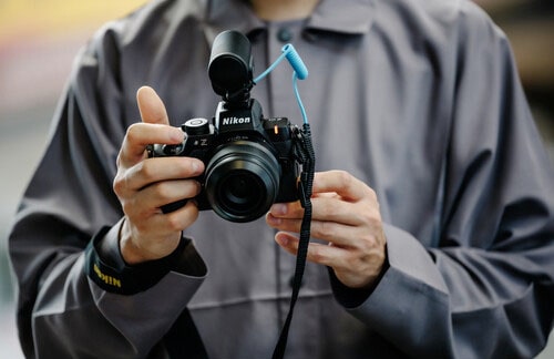 Nikon Mirrorless Camera/نماکم