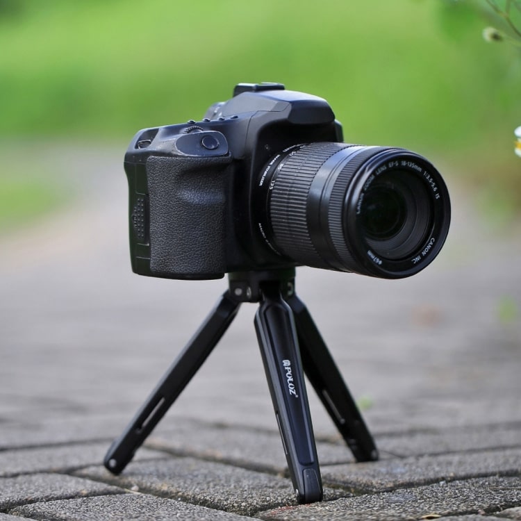 PULUZ Pocket Mini Metal Desktop Tripod Mount with 1/4 inch to 3/8 inch Thread Adapter Screw for DSLR & Digital Cameras/نماکم