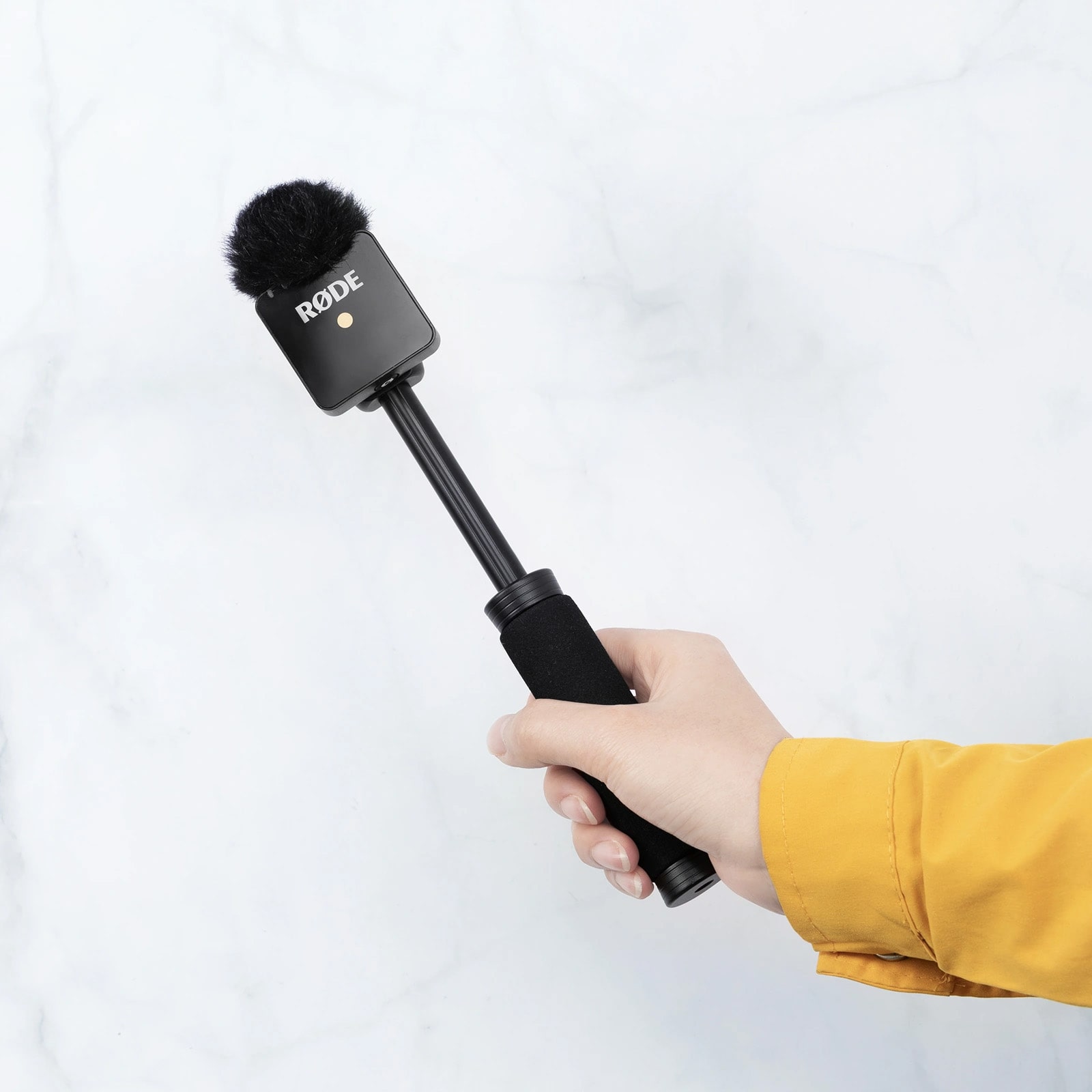 SmallRig Telescoping Interview Handgrip for Clip-On Transmitters/نماکم