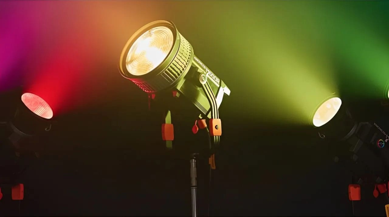 Godox KNOWLED M600R RGB LED Monolight/نماکم