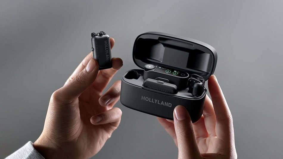 Hollyland LARK MAX 2 Combo 2-People Wireless Microphone System for Cameras and Mobile Devices (Space Gray, 2.4 GHz)/نماکم