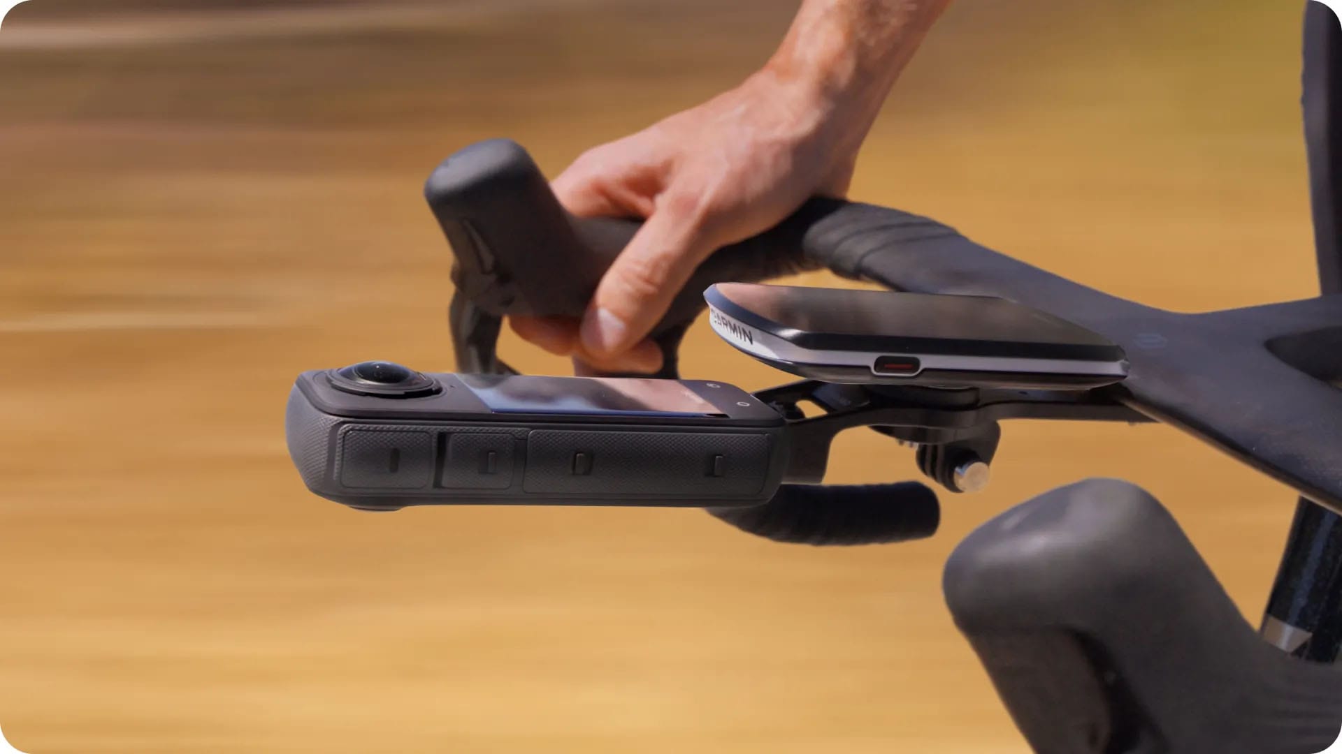 Insta360 Bike Computer Mount (Integrated Handlebars)/نماکم