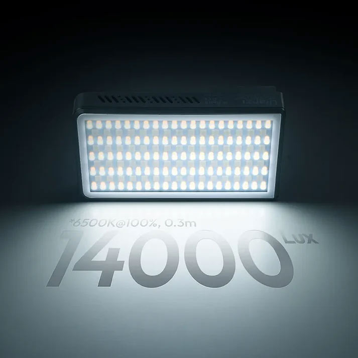 ویدیو لایت LED اولانزی LM-P40Bi دو رنگ با توان 40 وات/نماکم